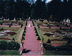 Sonnenberg Gardens